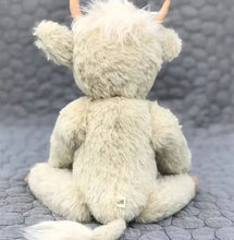 Load image into Gallery viewer, Theorbi™ Highland Cow Plush Toy