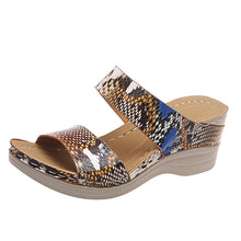 Load image into Gallery viewer, Women's Casual Slope Heel Snake Print Slippers
